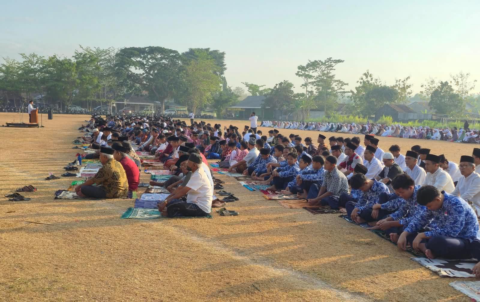 Ketuk Pintu Langit, MTsN 6 Kulon Progo Hadiri Salat Istisqa Gelaran Kankemenag Kulon Progo